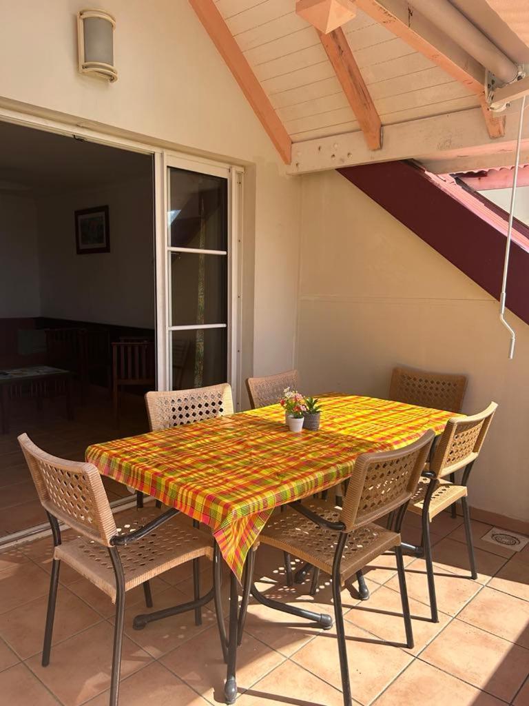 Appart T3 Village Vacances Sainte-Anne Courcelles Extérieur photo